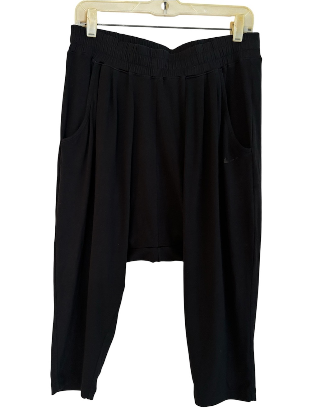 Nike Avant Move Black Harem Style Slouchy Capri Lounge Pants Size Medium